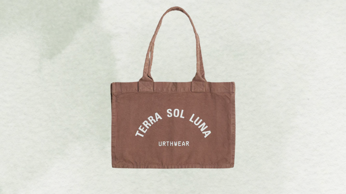 How To Style Your Urthwear Tote Bag