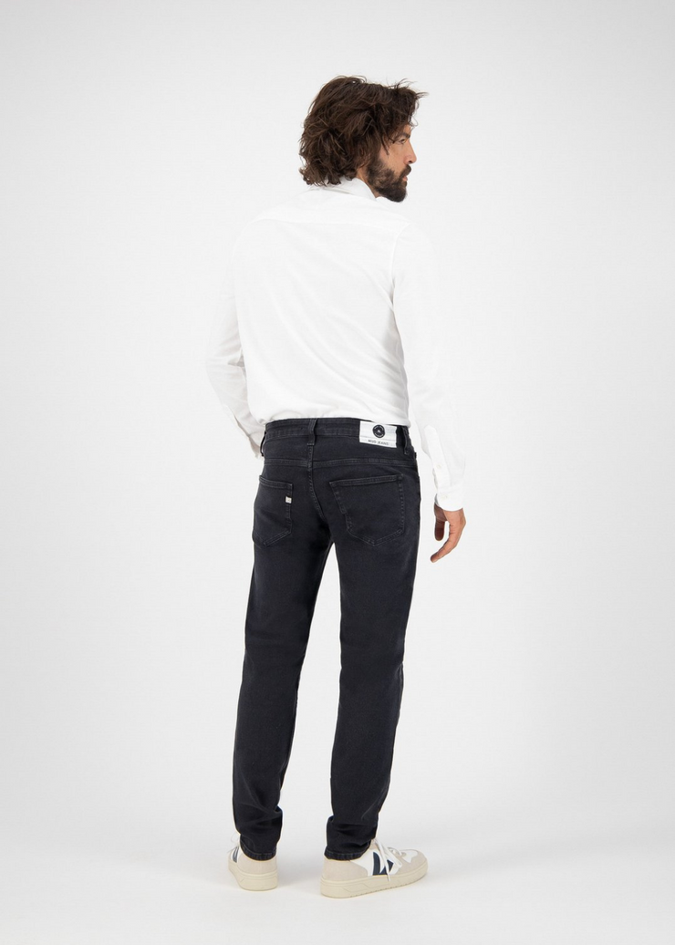 Regular Dunn Stretch, Stone Black by Mud Jeans -  Eco Conscious 